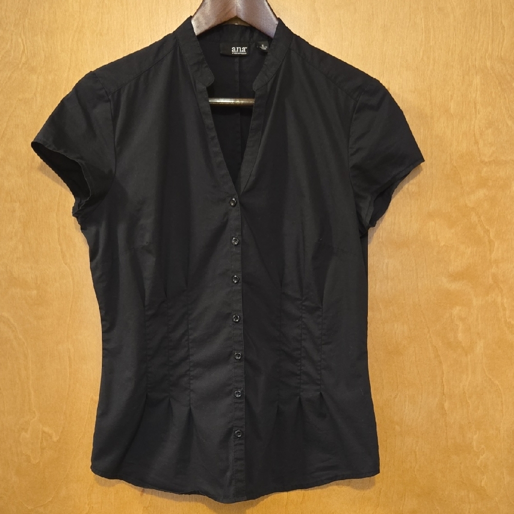 a.n.a Black Short Sleeve Button-Down Shirt